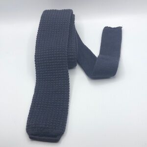 Wembley Retro Knit Crochet Textured Slim Tie Square Profile VTG Navy Blue